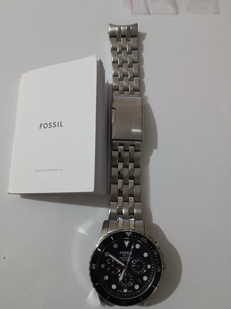 fossil marka saat