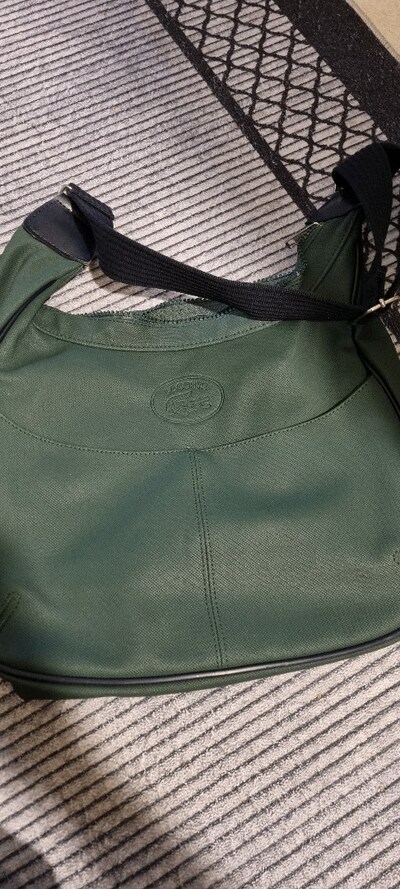 lacoste canta