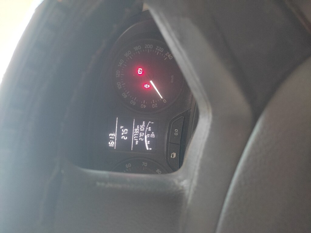 satılık Skoda rapid aile arabasi - 6