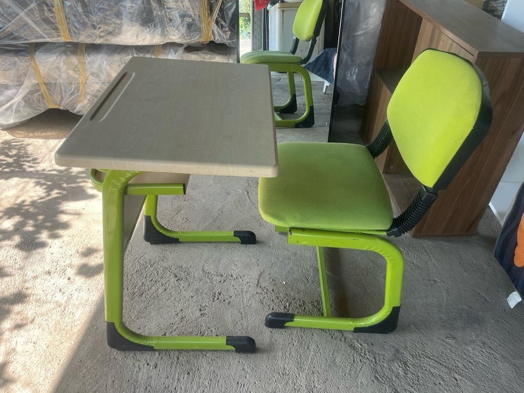 uyguna temiz çocuk çalışma masası ve koltuk - 2