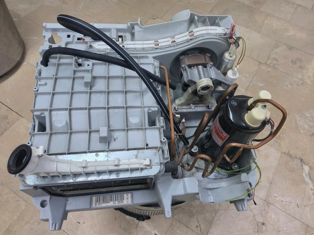 Bosch WTW86260TR Isı Pompalı Kurutma Makinesi Kompresör Blok Orijinal - 6