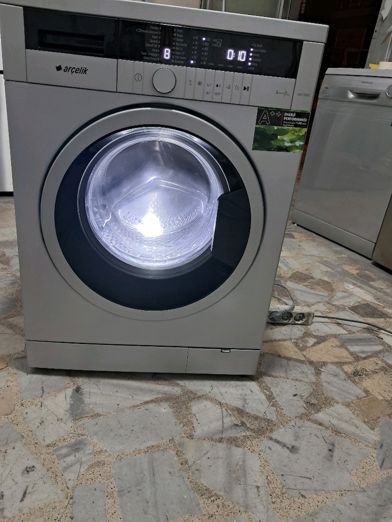sıfır gibi arcelik piyano serisi 8kloluk camaşır makinesi 9.500tl - 2