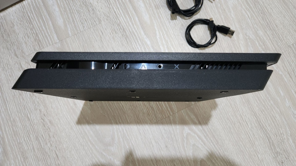 PS4 Slim 500 GB, Çift Kol, 2 CD Oyun, Sorunsuz Tertemiz Cihaz - 7