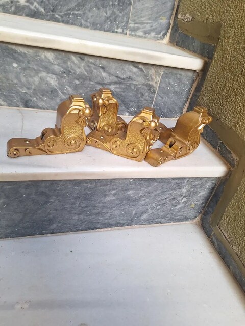 Masa ayaklari gold