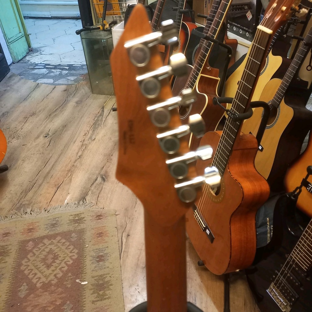 Strauss HSS elektro gitar.. Sifir kutuda - 4