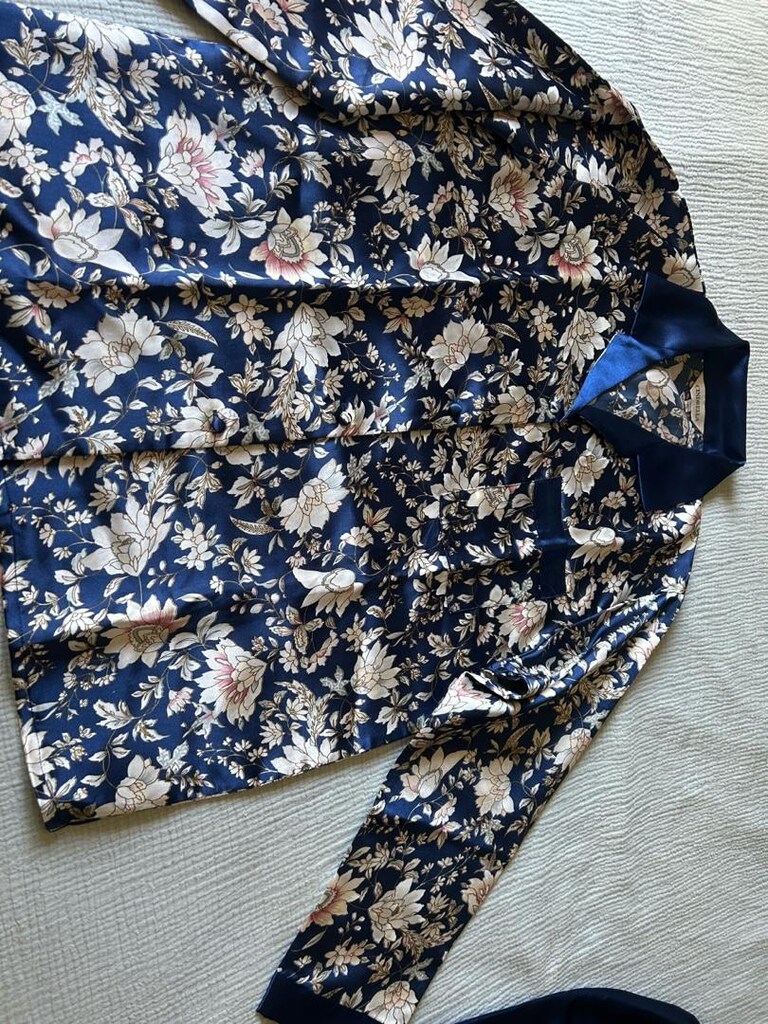 Saten çiçekli pijama takımı - 2