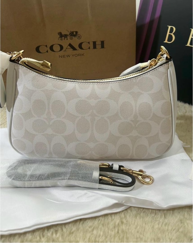 Coach Teri Shoulder Bag In Signature - 7