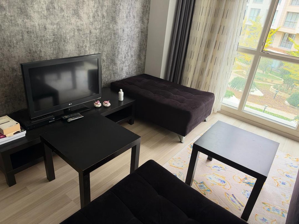 Puflu Köşe Koltuk Takımı + TV Ünitesi + 2 Sehpa – Komple Salon - 2