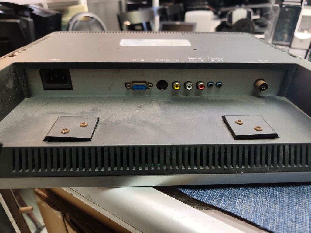 HYUNDIA LCD TV 19*0 MONİTÖR - 3