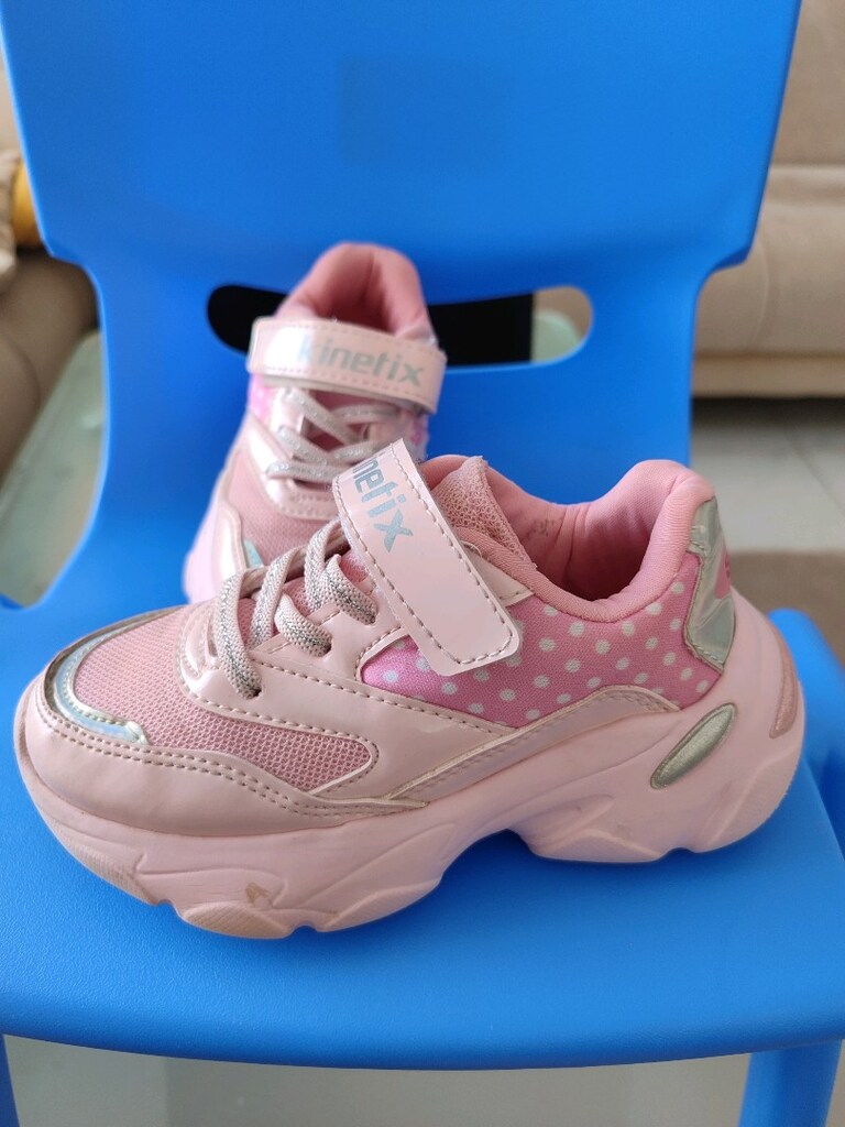 Kinetix marka pembe Sneaker, spor ayakkabı (26 numara) - 2