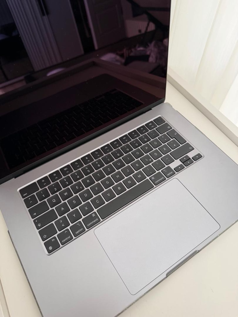 APPLE Mackbook AİR 2023 - 2