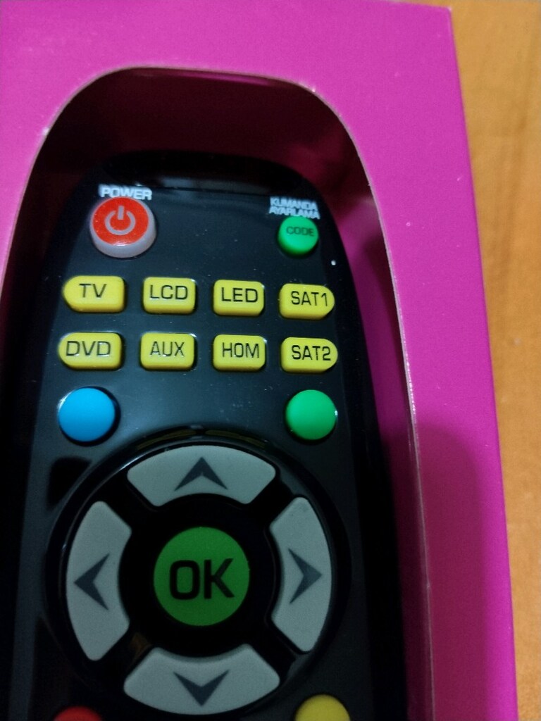 YENİ KUTUSUNDA S- LİNK MARKA 8 AYRI CİHAZ ÇALIŞTIRABİLEN AKILLI KUMAND - 6