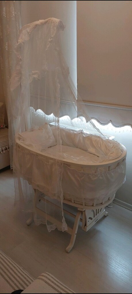 Sallanir Anne Yani Oval Beşik - 15