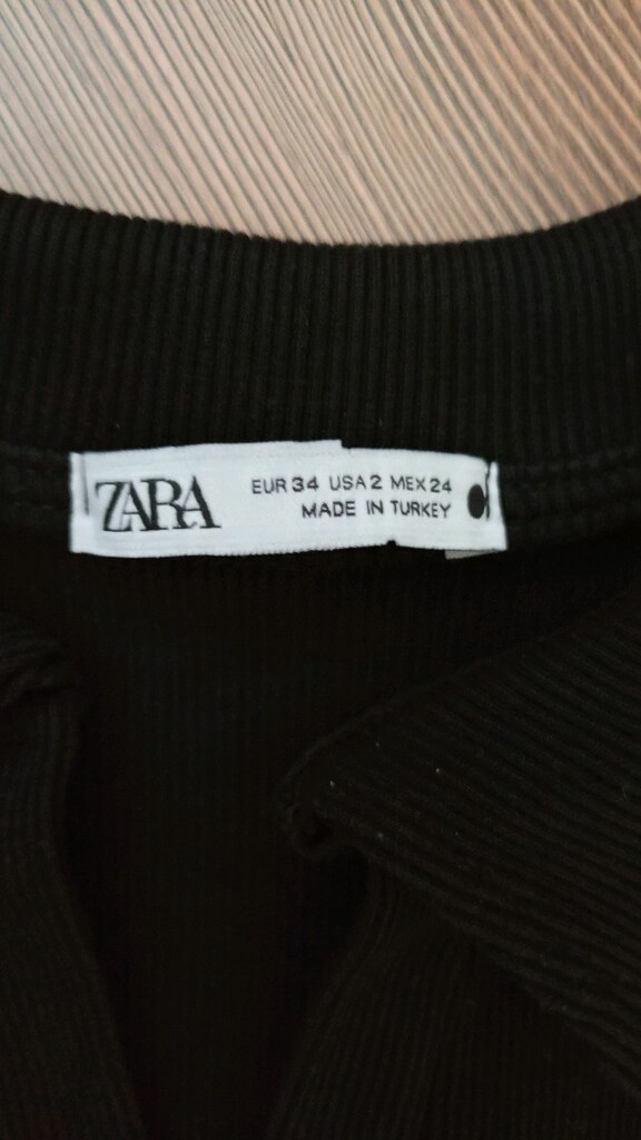 Zara Siyah Polo Yaka Crop Tişört - 3
