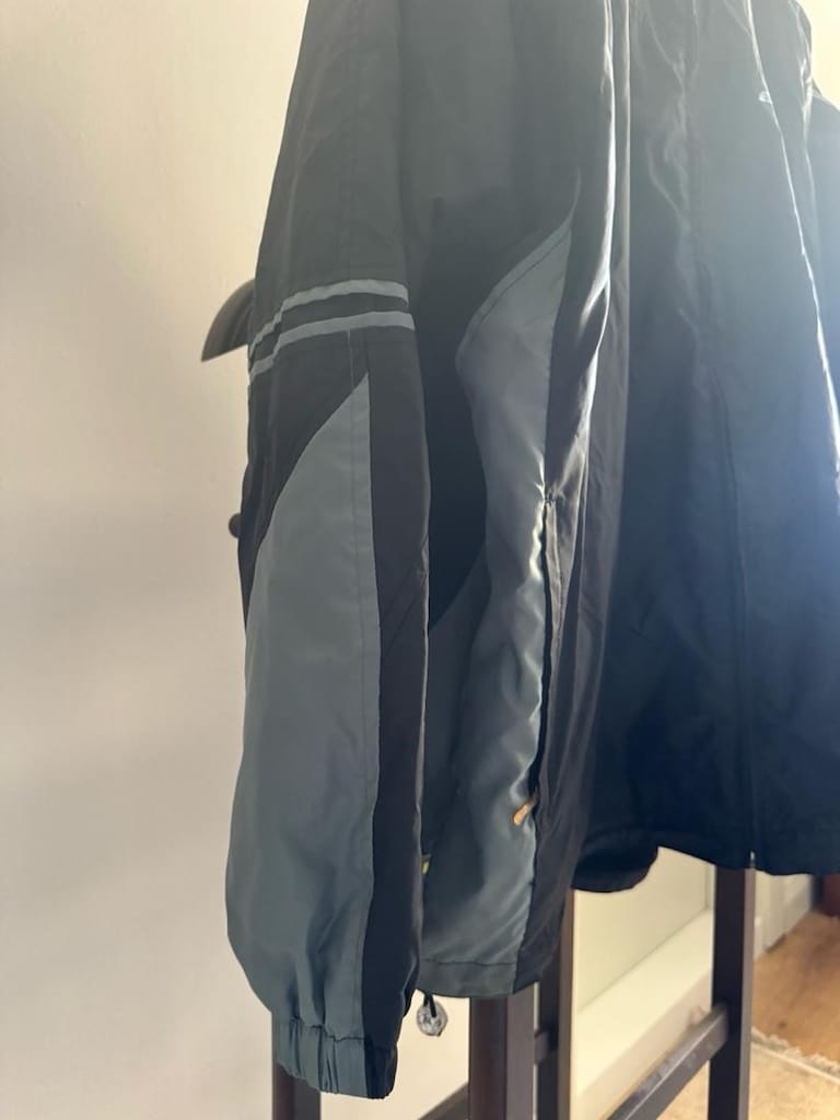 Reebok Kapüşonlu Erkek Siyah Rüzgarlık Yağmurluk - 3