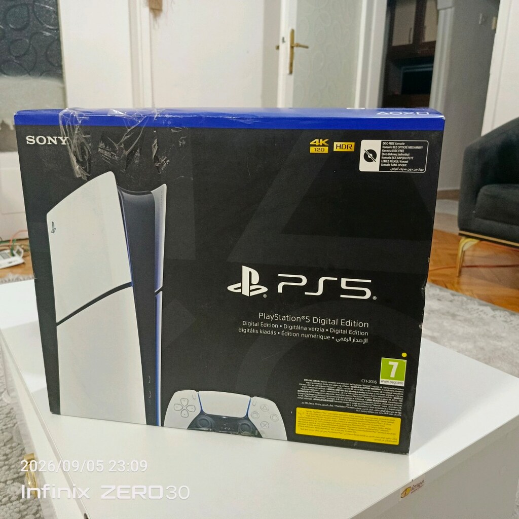 PS5 Slim + 2 Adet DualSense Kol – Temiz Kullanılmış - 6