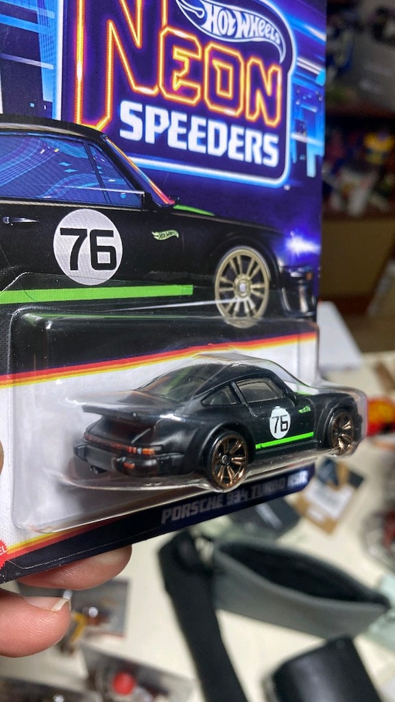 hotwheels Porsche 934 turbo rsr - 4