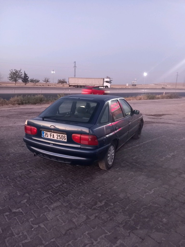 98 model masrafsız ford escort 1.6 16v - 4