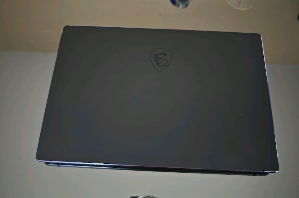 MSI PRESTIGE 14 A10SC | Intel i7 |MAX-Q | 512 GB SSD Gaming Laptop. - 8