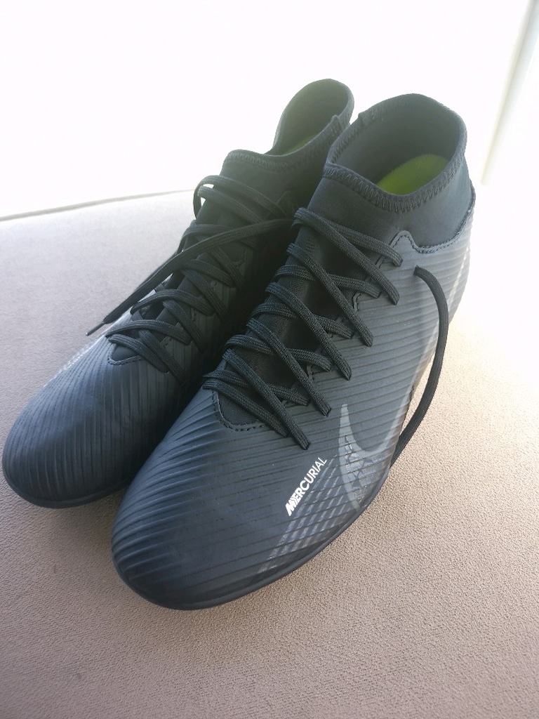 Nike ayakkabı krampon 43 numara kalip kucuktur - 15