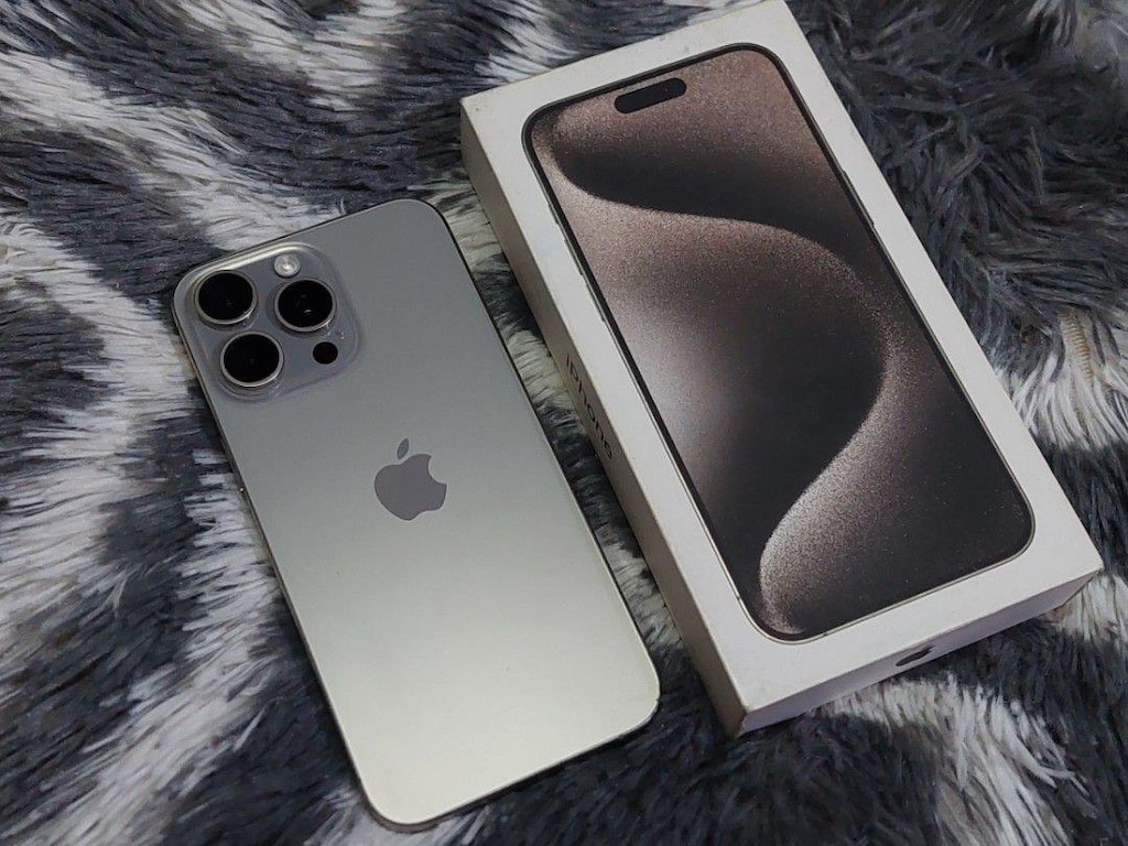 iPhone 15 pro max - 2