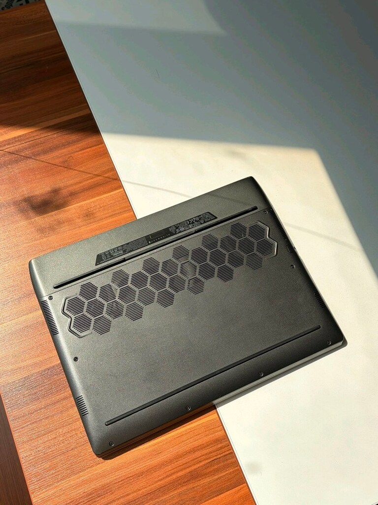 laptop Alienware M15 R5 dizüstü bilgisayar - 12