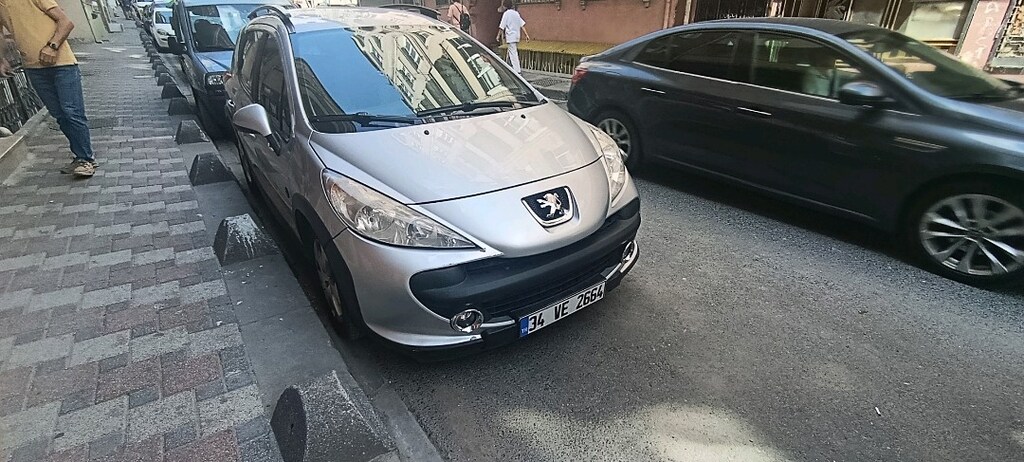 Peugeot 207 outdoor sw 221000 hasar kayıtsız muayene yeni akü yeni - 11