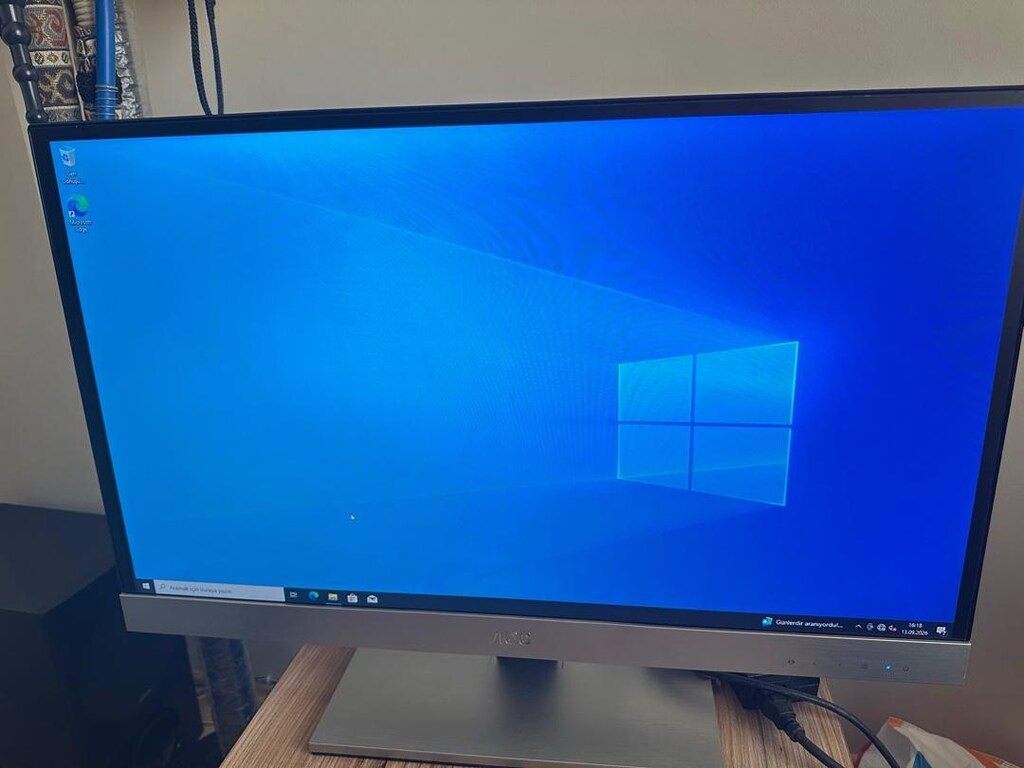 AOC 12757F 27” Monitör - 3