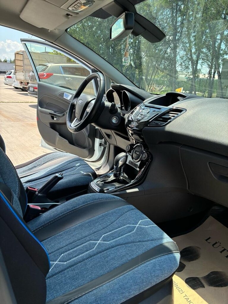 74.000 KM'DE-OTOMATİK TİTANİUM FİESTA 2015 - 12