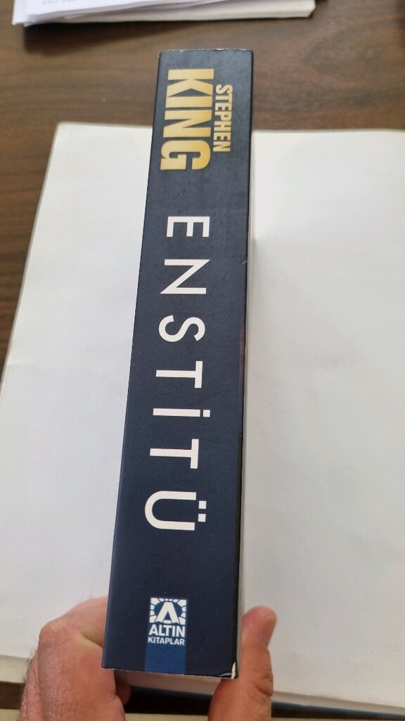King Enstitu roman kitap yeni - 3