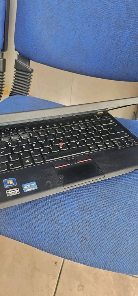 Lenovo x230 notebook laptop - 7