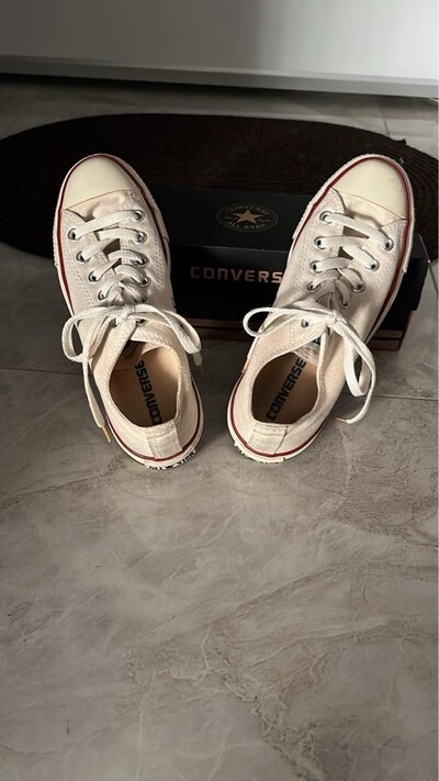 Converse Beyaz Sneaker