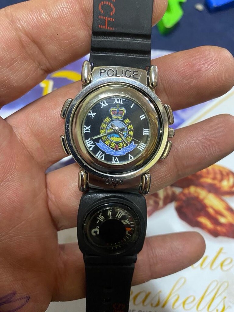Etiketli Sıfır (NOS): 1990'lar Royal Hong Kong Police Gizli Pusulalı T - 4
