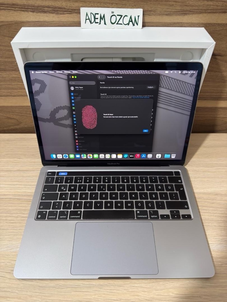 MacBook Pro / M2 / 13 inç / 16 GB Ram / 1 TB Ssd - 4