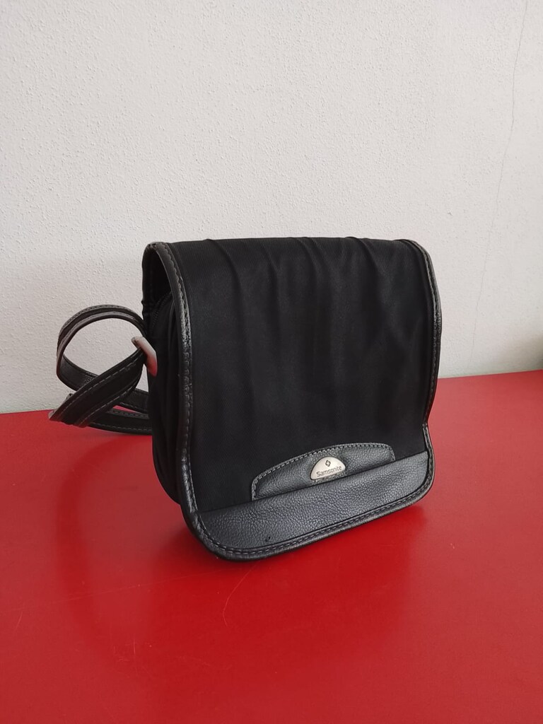 Orijinal Samsonite Siyah Çapraz / Omuz El Çantası (Çok Temiz)
