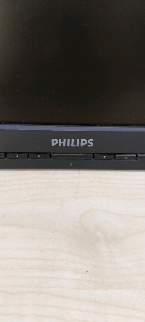 PHİLİPS 17 İNCH MONİTÖR VGA GİRİŞLİ TEMİZ - 4