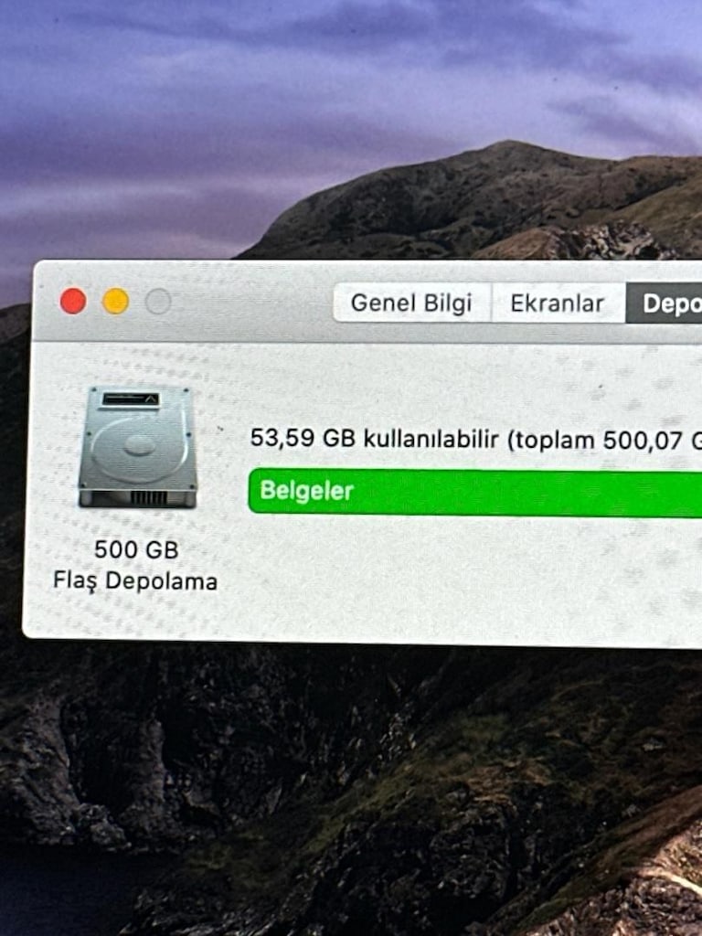 MacBook Pro 15,4 ″ Retina Ekran i7 İşlemci - 10