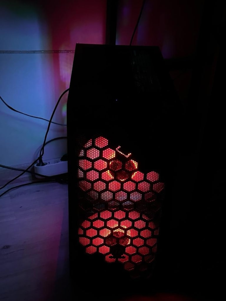 TEMİZ, GÜÇLÜ GAMING PC + FULL SETUP - 3