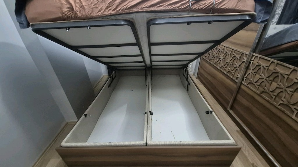 yatak Odası takım / dolap, baza, başlık, komodin - 6