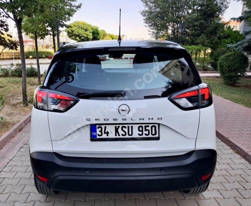 Opel Crossland 1.2T Essential 2024 - 5