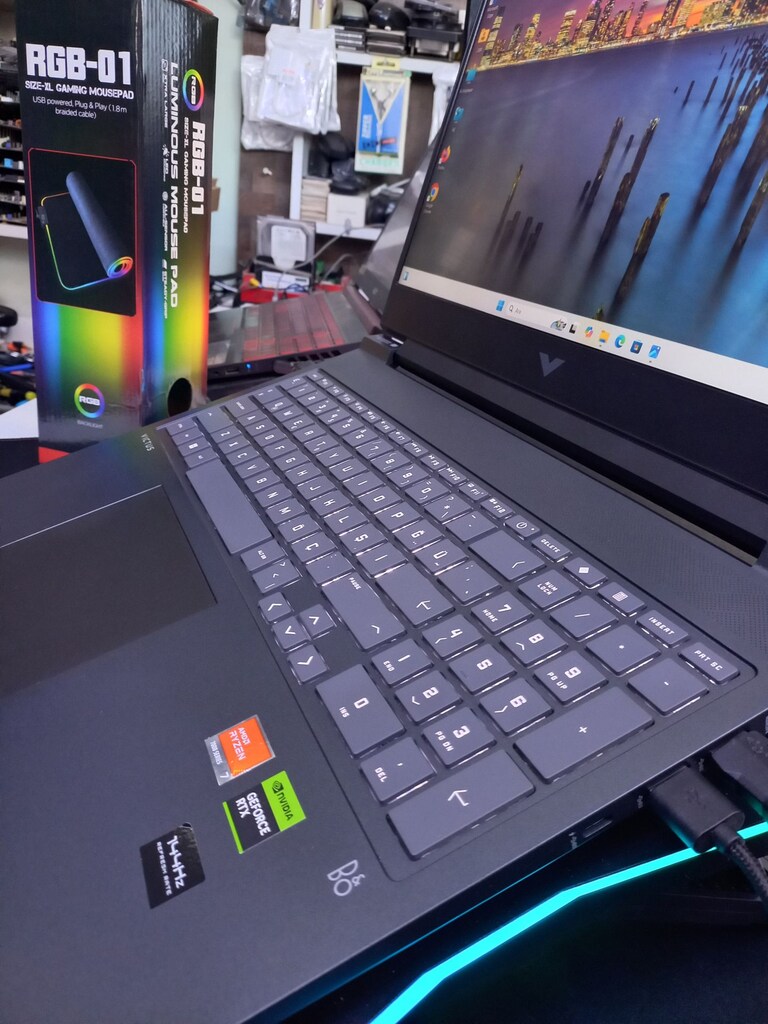 HP VİCTUS RYZEN 7 7840 HS RTX 4060 120 WATT 16 GB RAM DDR5 120 WATT - 11