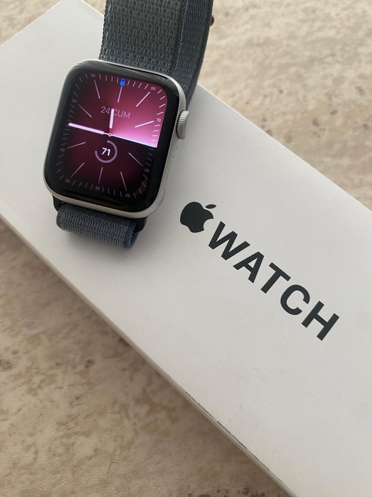 Hevesle aldım satıyorum. Apple watch se 2. nesil. 2024 te alındı