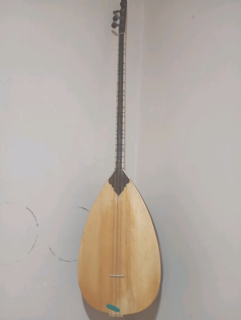 ÖZEL YAPIM UZUN SAPLI BAĞLAMA - 2