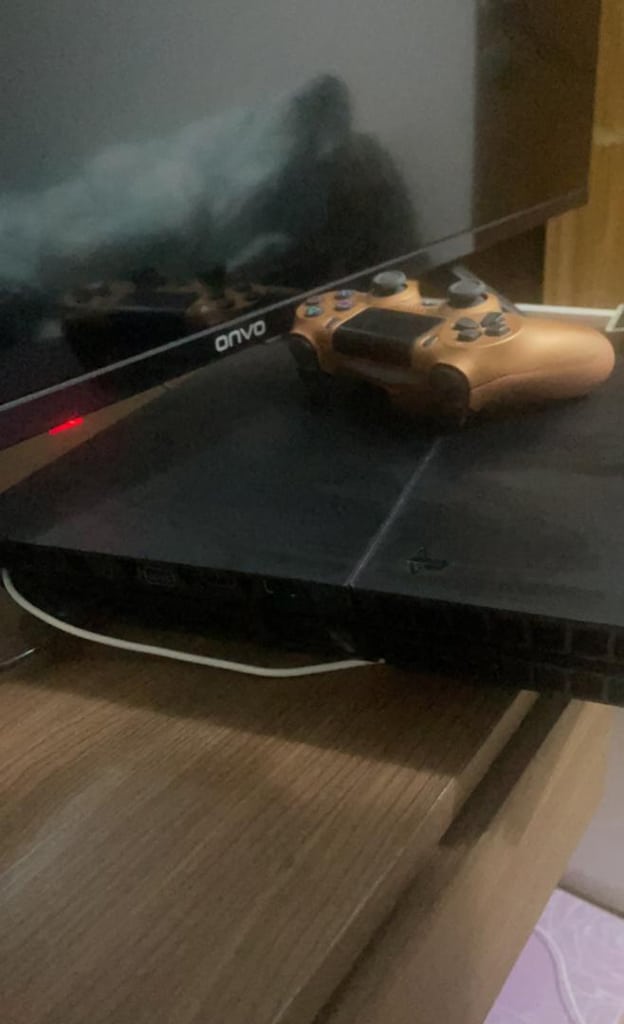 Sony PlayStation 4 - 3