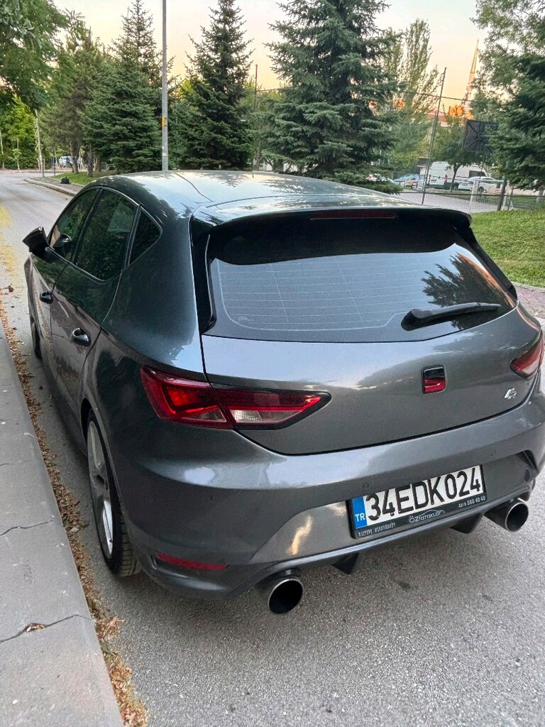 1.6 leon TDI CR style 290.000 km - 2
