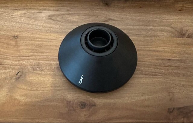 SADECE BİRKAÇ KEZ KULLANILMIŞ DYSON SUPERSONİC DİFÜZÖR BAŞLIK