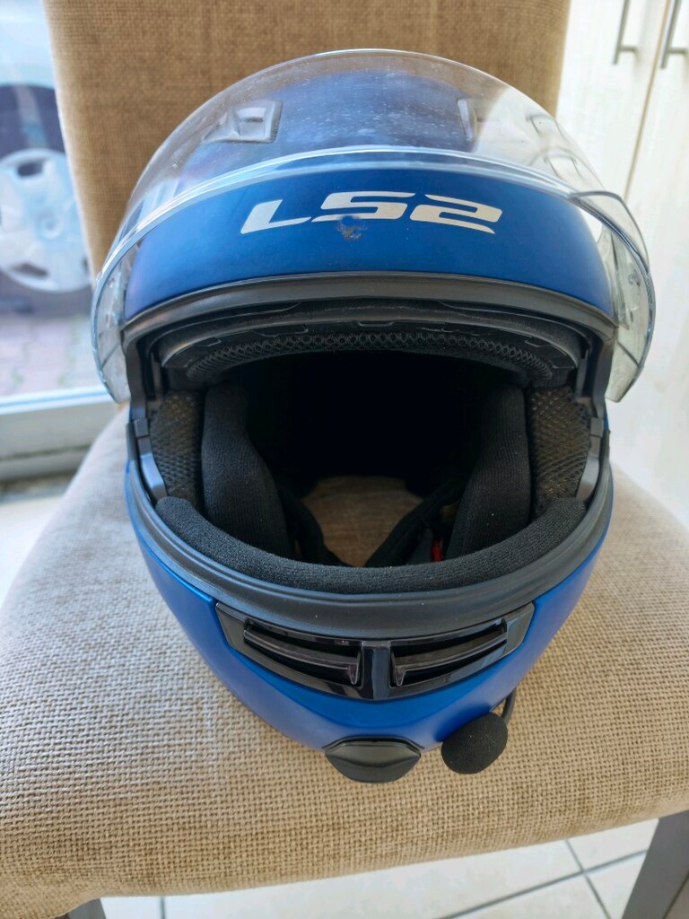LS2 çene açılır kask ve Sena intercom - 3