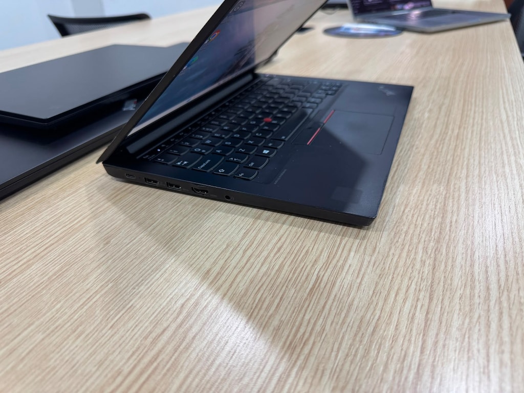 Lenovo ThinkPad E14 Gen 1 İ5 10. Nesil 8 RAM 256 SSD - 2