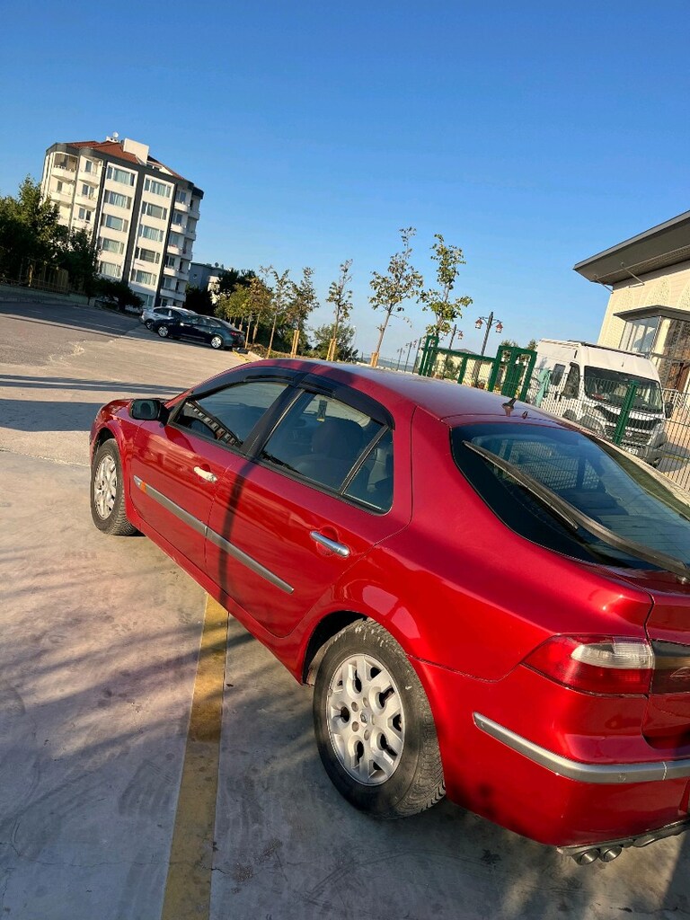 2003 laguna2 1.6 16 valf aciliyet durumu var - 10