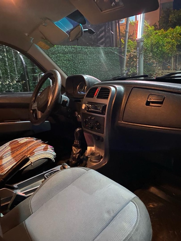 TATA EXNON 2010 model 4x4 manuel - 7